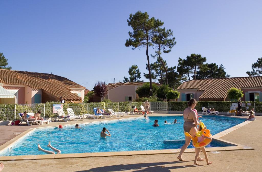 Madame Vacances Le Domaine De Vertmarines Saint-Jean-de-Monts Ngoại thất bức ảnh