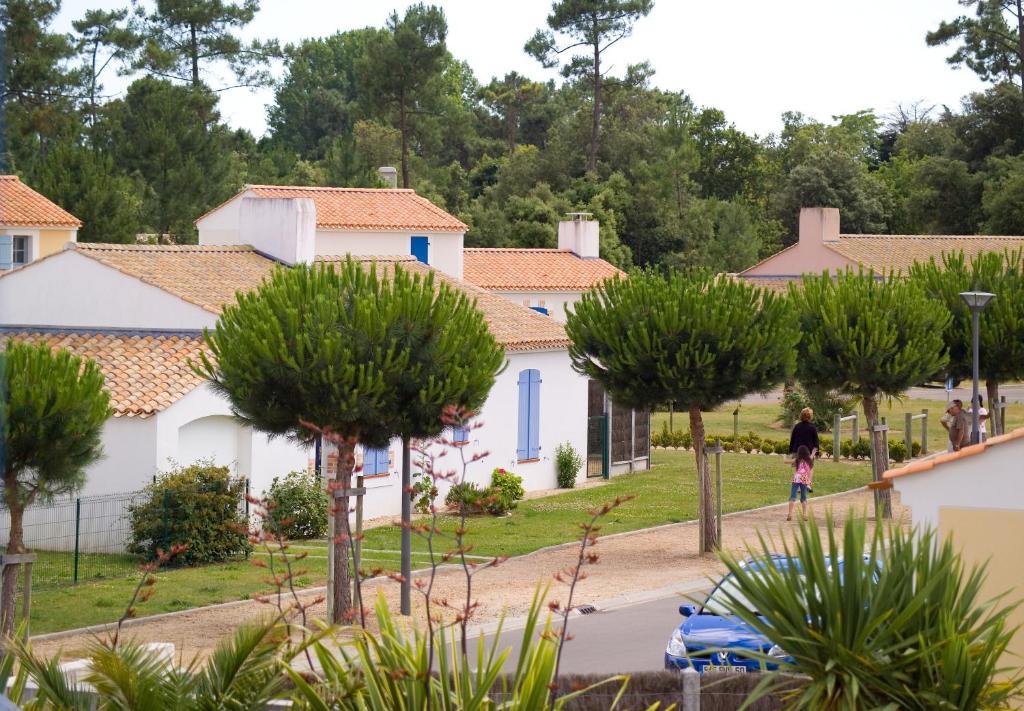 Madame Vacances Le Domaine De Vertmarines Saint-Jean-de-Monts Ngoại thất bức ảnh